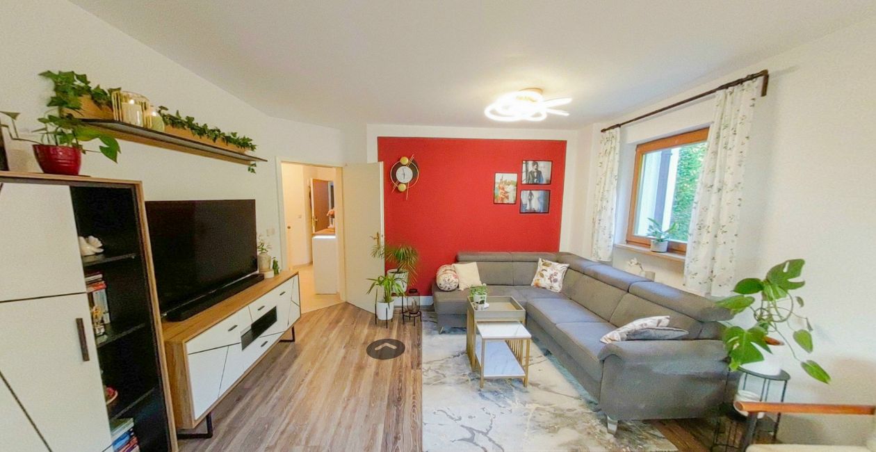 Apartment with Garden
